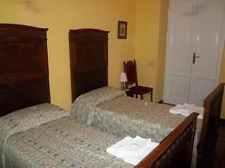 Albergo Locanda Alambra Cenova İtalya