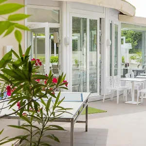 *** Hotel Pacific Italy