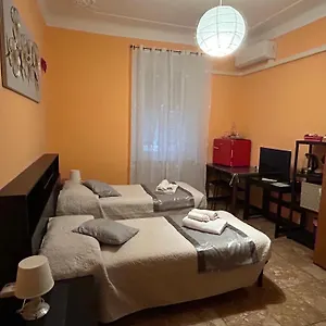 Nocleg ze śniadaniem A Casa Di Lou, Genua