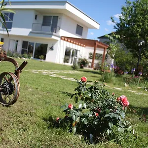 https://bb-casa-fischer.it-tuscanyhotel.com